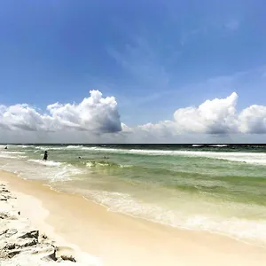 seaside-condo-in-panama-city-beach-mins-to-ocean.panamacity-beachhotels.com/