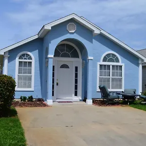 single-story-pcb-home-w-pool-access-1-mi-to-beach.panamacity-beachhotels.com/