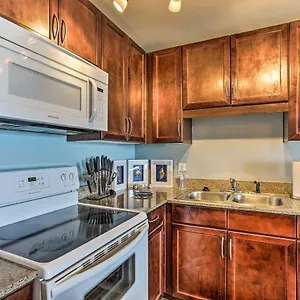 modern-oceanfront-pcb-resort-condo-w-balcony-view.panamacity-beachhotels.com/